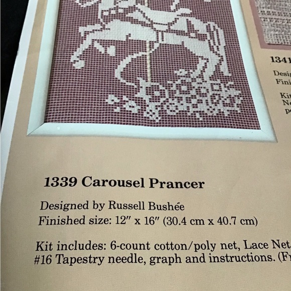 THE CREATIVE CIRCLE Carousel Prancer needlework kit - Picture 2 of 3
